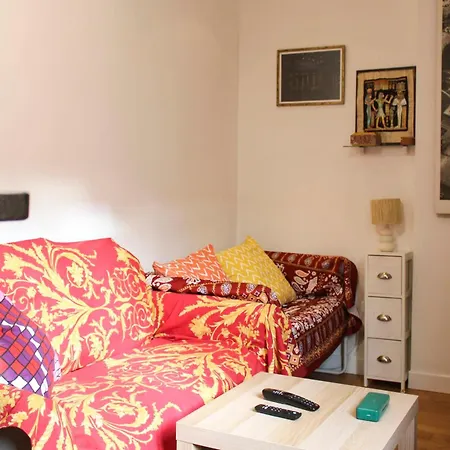 In The Heart Of Quiet And Easy Apartment