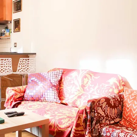 Apartment In The Heart Of Quiet And Easy Paris